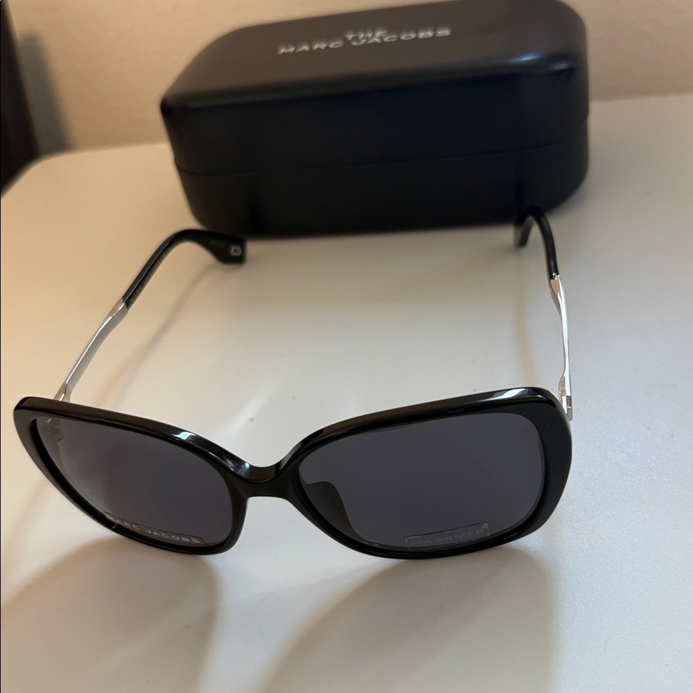 NEW [Marc Jacobs] Butterfly Full Rim Black w Silver Designer Sunglasses 304/S - Picture 6 of 11